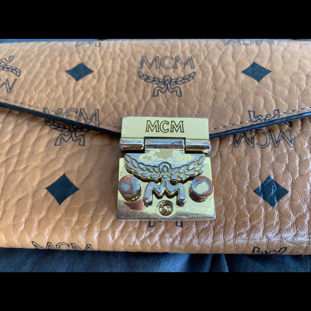 MCM Wallet - Picture 4 of 4
